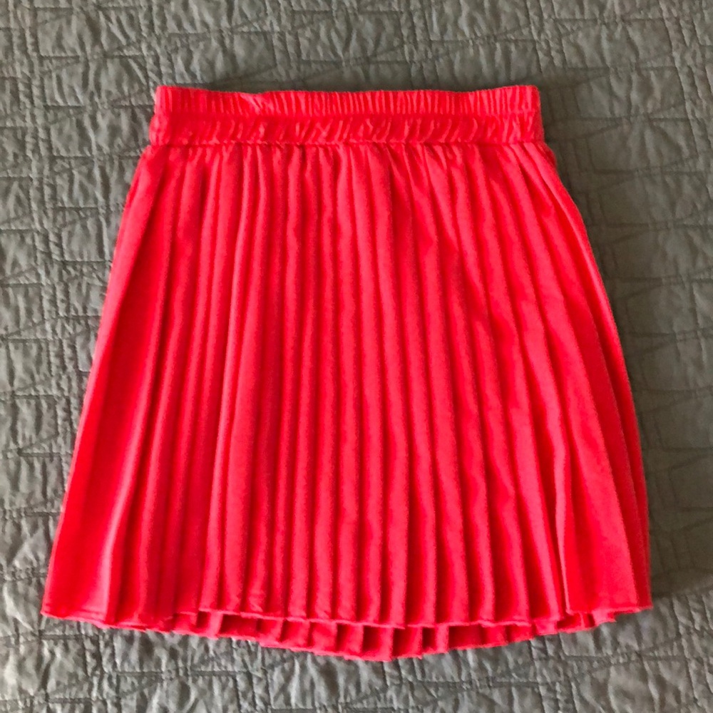 Pleated skirt